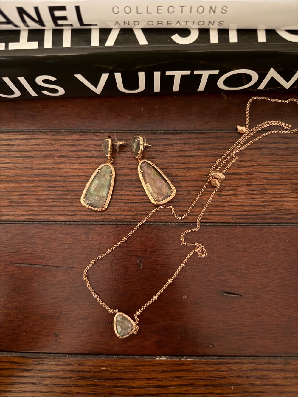 Kendra Scott Rose Gold Green Iridescent Drop Earrings and Pendant Set